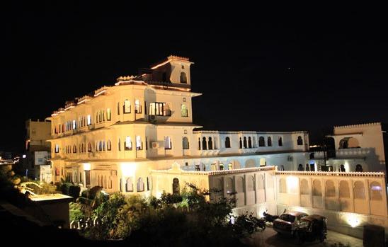 Hotel Karohi Haveli